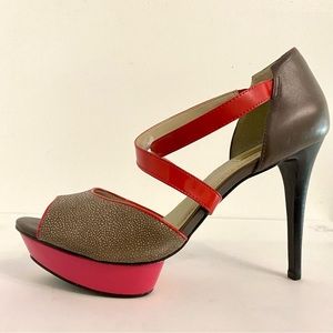 NWOT. Gorgeous Maruá Brazilian handmade peep-toe Stilettos with platform sole.
